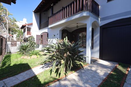 Casa para alugar com 600m², 5 quartos e 2 vagasÁrea externa