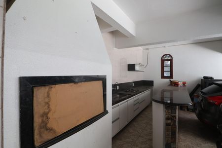 Casa para alugar com 600m², 5 quartos e 2 vagasÁrea comum - Churrasqueira