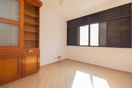 Apartamento para alugar com 160m², 3 quartos e 1 vaga Apartamento para alugar com 160m², 3 quartos e 1 vagaQuarto 1