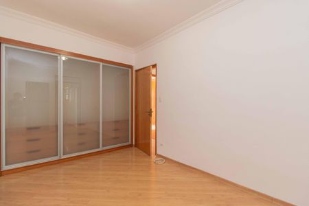 Apartamento para alugar com 160m², 3 quartos e 1 vaga Apartamento para alugar com 160m², 3 quartos e 1 vagaSuíte