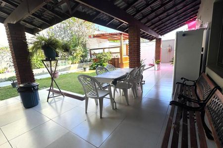 Casa à venda com 362m², 4 quartos e 6 vagas