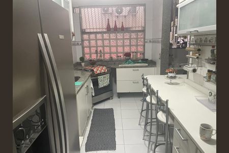 Apartamento à venda com 128m², 3 quartos e 1 vaga