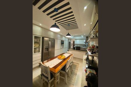 Apartamento à venda com 280m², 4 quartos e 3 vagas