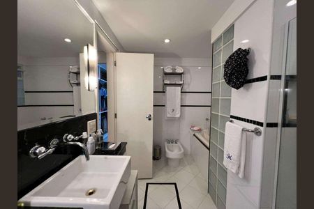 Apartamento à venda com 280m², 4 quartos e 3 vagas