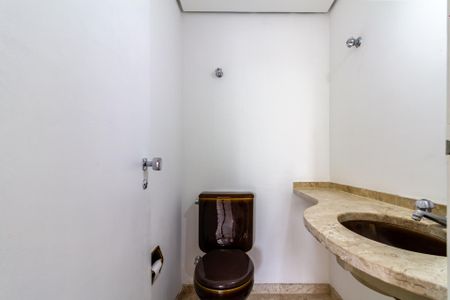 Lavabo da sala de apartamento à venda com 4 quartos, 180m² em Brooklin, São Paulo