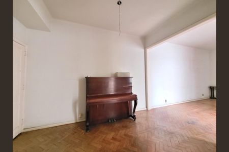 Apartamento à venda com 140m², 3 quartos e sem vaga