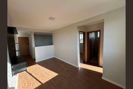 Apartamento à venda com 2 quartos, 48m² em Chácaras Califórnia, Contagem
