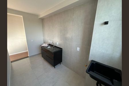 Apartamento à venda com 2 quartos, 48m² em Chácaras Califórnia, Contagem
