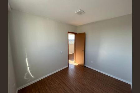 Apartamento à venda com 2 quartos, 48m² em Chácaras Califórnia, Contagem