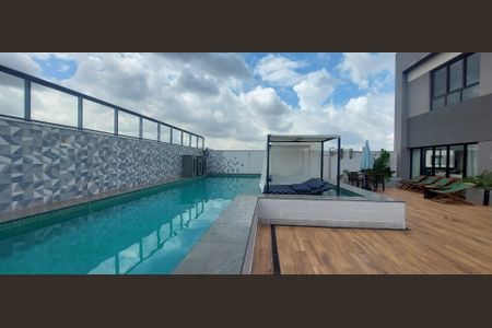 Apartamento à venda com 33m², 1 quarto e sem vaga Apartamento à venda com 33m², 1 quarto e sem vagaÁrea comum - Piscina
