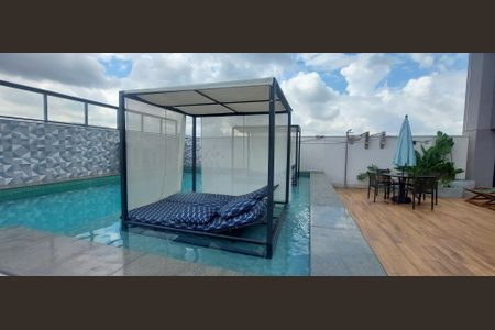 Apartamento à venda com 33m², 1 quarto e sem vaga Apartamento à venda com 33m², 1 quarto e sem vagaÁrea comum - Piscina