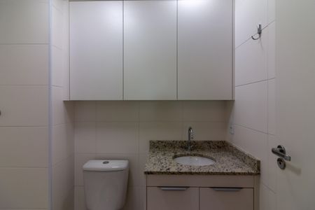Apartamento à venda com 33m², 1 quarto e sem vaga Apartamento à venda com 33m², 1 quarto e sem vagaBanheiro da Suíte