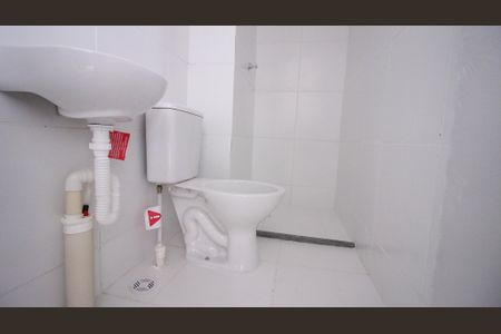 Apartamento à venda com 32m², 2 quartos e sem vaga Apartamento à venda com 32m², 2 quartos e sem vagaBanheiro