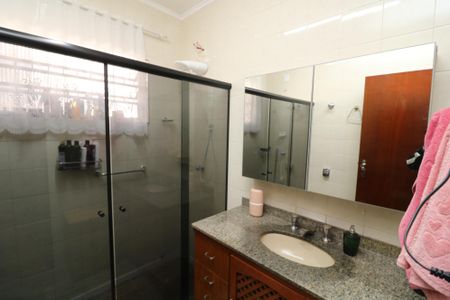 Casa à venda com 132m², 2 quartos e 4 vagasBanheiro
