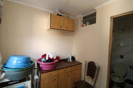 Casa à venda com 132m², 2 quartos e 4 vagasQuarto de Serviço