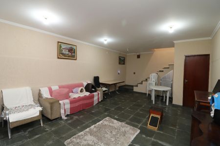 Casa à venda com 132m², 2 quartos e 4 vagasEdicula