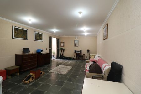 Casa à venda com 132m², 2 quartos e 4 vagasEdicula