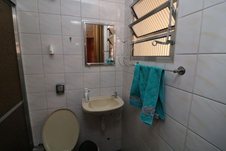 Casa à venda com 132m², 2 quartos e 4 vagasBanheiro de serviço