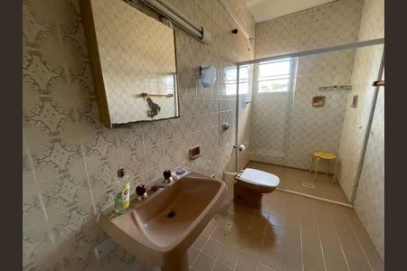 Casa para alugar com 890m², 2 quartos e NaN vagas Casa para alugar com 890m², 2 quartos e NaN vagasBanheiro