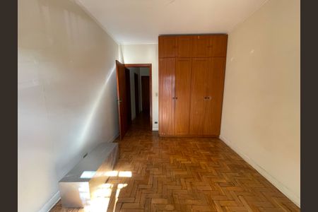 Casa para alugar com 890m², 2 quartos e NaN vagas Casa para alugar com 890m², 2 quartos e NaN vagasQuarto
