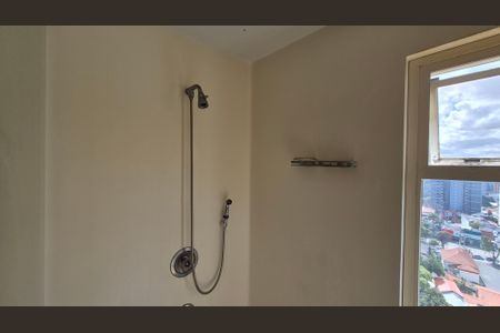 Apartamento à venda com 192m², 4 quartos e 2 vagas Apartamento à venda com 192m², 4 quartos e 2 vagasBanheiro Social
