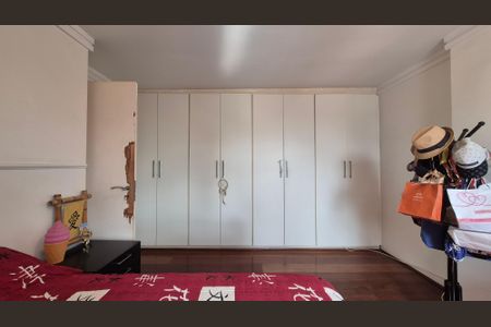 Apartamento à venda com 192m², 4 quartos e 2 vagas Apartamento à venda com 192m², 4 quartos e 2 vagasQuarto 3