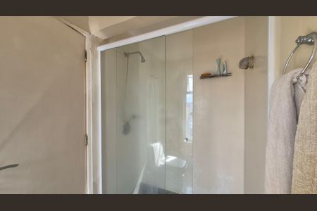 Apartamento à venda com 192m², 4 quartos e 2 vagas Apartamento à venda com 192m², 4 quartos e 2 vagasBanheiro/Suite