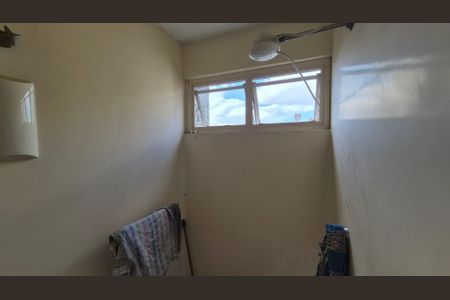 Apartamento à venda com 192m², 4 quartos e 2 vagas Apartamento à venda com 192m², 4 quartos e 2 vagasBanheiro de Serviço