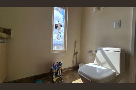 Apartamento à venda com 192m², 4 quartos e 2 vagas Apartamento à venda com 192m², 4 quartos e 2 vagasBanheiro/Suite