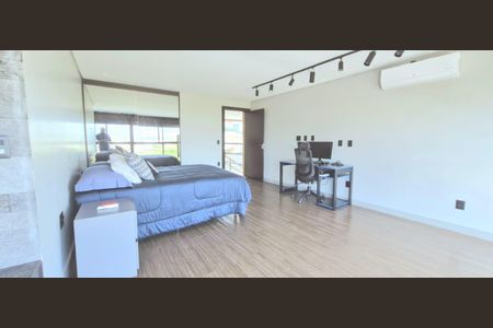 Casa de condomínio à venda com 363m², 5 quartos e 5 vagas Casa de condomínio à venda com 363m², 5 quartos e 5 vagasSuíte 3