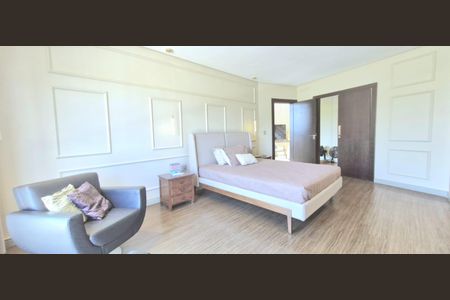 Casa de condomínio à venda com 363m², 5 quartos e 5 vagas Casa de condomínio à venda com 363m², 5 quartos e 5 vagasSuíte 2