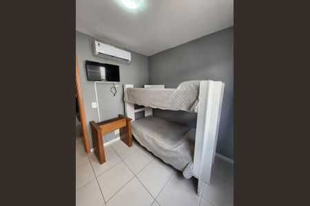 Apartamento à venda com 120m², 3 quartos e 2 vagas Apartamento à venda com 120m², 3 quartos e 2 vagasQuarto