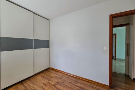 Apartamento à venda com 120m², 3 quartos e 2 vagas Apartamento à venda com 120m², 3 quartos e 2 vagasQuarto 2