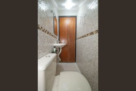 Casa à venda com 108m², 3 quartos e 2 vagasLavabo