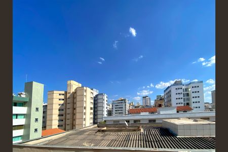 Apartamento à venda com 130m², 4 quartos e 2 vagas Apartamento à venda com 130m², 4 quartos e 2 vagasVista da Suite