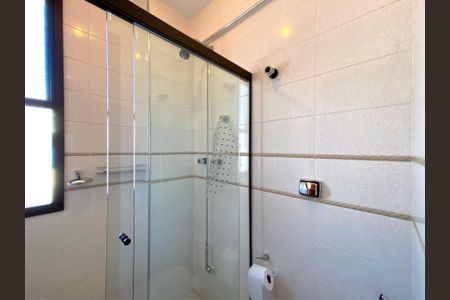 Apartamento à venda com 130m², 4 quartos e 2 vagas Apartamento à venda com 130m², 4 quartos e 2 vagasBanheiro