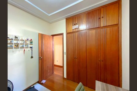 Apartamento à venda com 130m², 4 quartos e 2 vagas Apartamento à venda com 130m², 4 quartos e 2 vagasQuarto 3