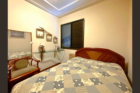 Apartamento à venda com 130m², 4 quartos e 2 vagas Apartamento à venda com 130m², 4 quartos e 2 vagasQuarto 2