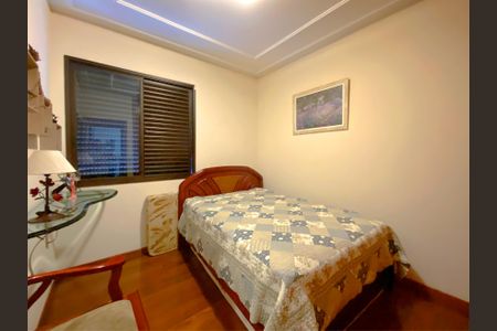 Apartamento à venda com 130m², 4 quartos e 2 vagas Apartamento à venda com 130m², 4 quartos e 2 vagasQuarto 2