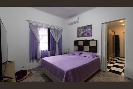 Casa à venda com 168m², 2 quartos e 2 vagas Casa à venda com 168m², 2 quartos e 2 vagasSuíte