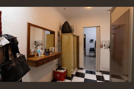 Casa à venda com 168m², 2 quartos e 2 vagas Casa à venda com 168m², 2 quartos e 2 vagasCloset da Suíte