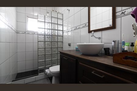 Casa à venda com 168m², 2 quartos e 2 vagas Casa à venda com 168m², 2 quartos e 2 vagasBanheiro Social