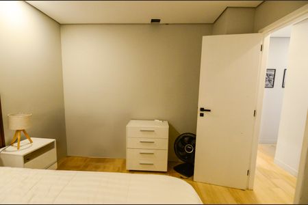 Apartamento à venda com 156m², 3 quartos e 2 vagas Apartamento à venda com 156m², 3 quartos e 2 vagasSuíte 2