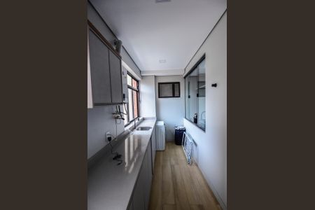 Apartamento à venda com 156m², 3 quartos e 2 vagas Apartamento à venda com 156m², 3 quartos e 2 vagasÁrea de Serviço