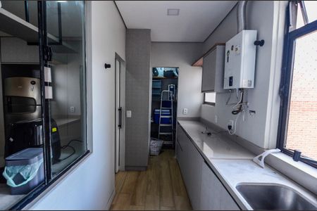 Apartamento à venda com 156m², 3 quartos e 2 vagas Apartamento à venda com 156m², 3 quartos e 2 vagasÁrea de Serviço