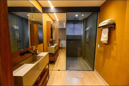 Apartamento à venda com 156m², 3 quartos e 2 vagas Apartamento à venda com 156m², 3 quartos e 2 vagasBanheiro da Suíte 1