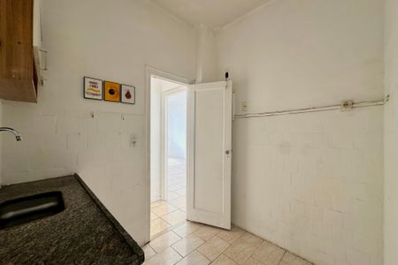 Apartamento à venda com 74m², 2 quartos e sem vagaCozinha