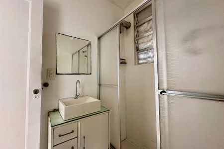 Apartamento à venda com 74m², 2 quartos e sem vagaBanheiro Social