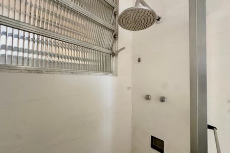 Apartamento à venda com 74m², 2 quartos e sem vagaBanheiro Social