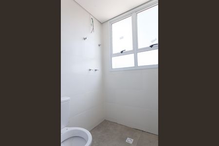 Apartamento à venda com 102m², 3 quartos e 2 vagas Apartamento à venda com 102m², 3 quartos e 2 vagasBanheiro da suíte 1